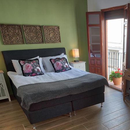 Olive Tree Bed And Breakfast Olvera Ngoại thất bức ảnh