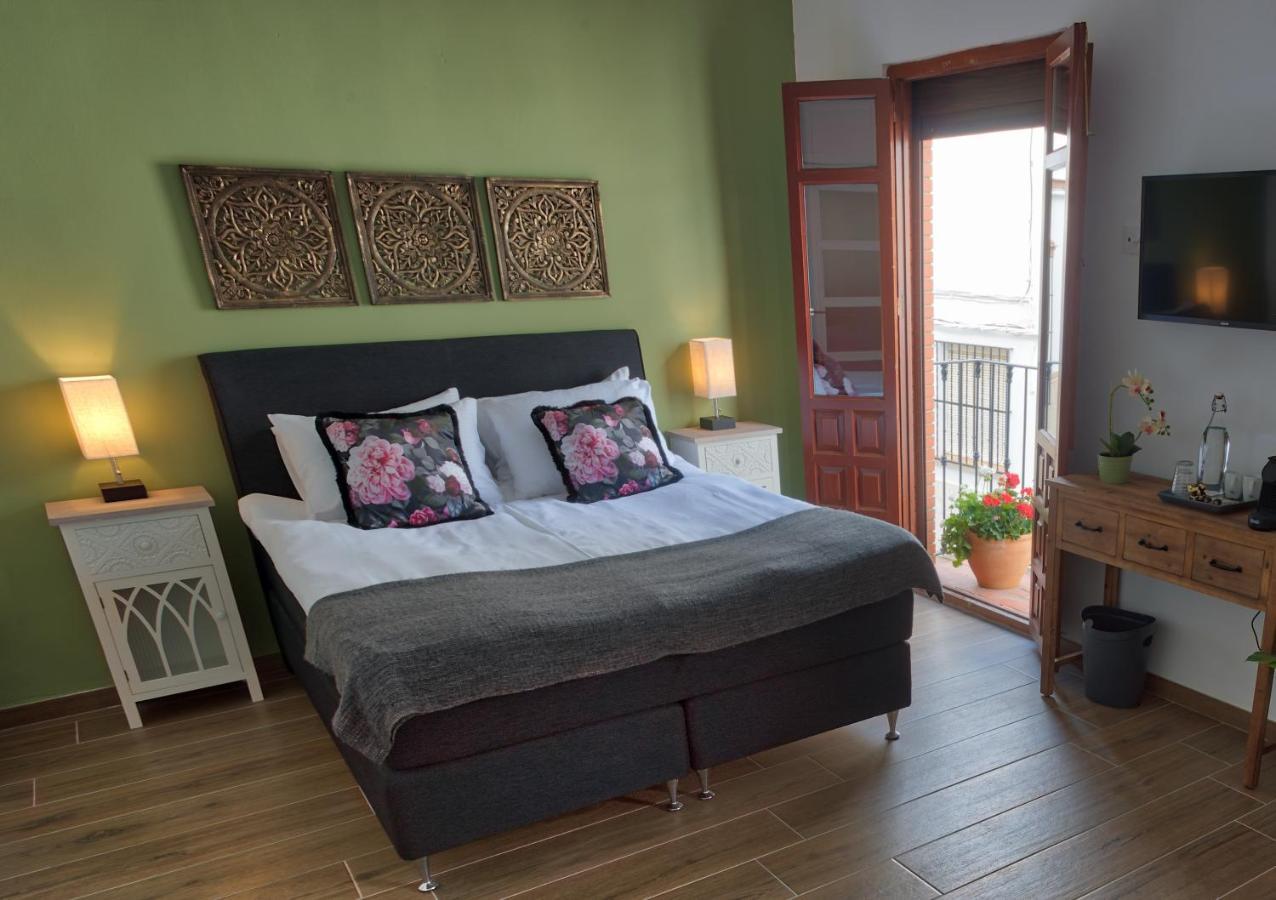 Olive Tree Bed And Breakfast Olvera Ngoại thất bức ảnh